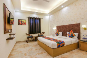 FabHotel Crown Star
